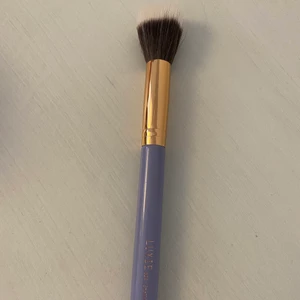 Luxie sminkborste - Helt ny sminkborste från luxie. Nypris 170kr, frakt tillkommer