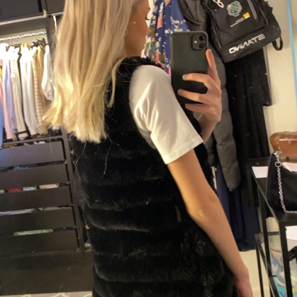 Svart päls väst  - 90