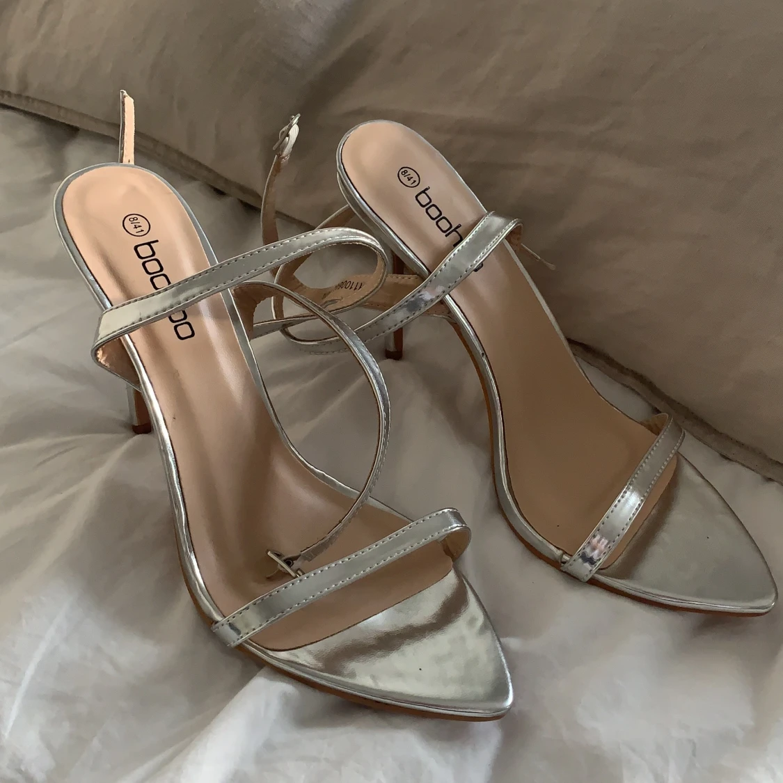 Klackar från boohoo