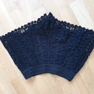 Black beach shorts - TALLY WEIJL lace beach shorts. 