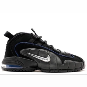 Air Penny 1 - Nästan helt oanvända Air Penny 1’s som är svåra att få tag på. Använda Max 2 gånger. Storlek 42. Nypris 2000 :-