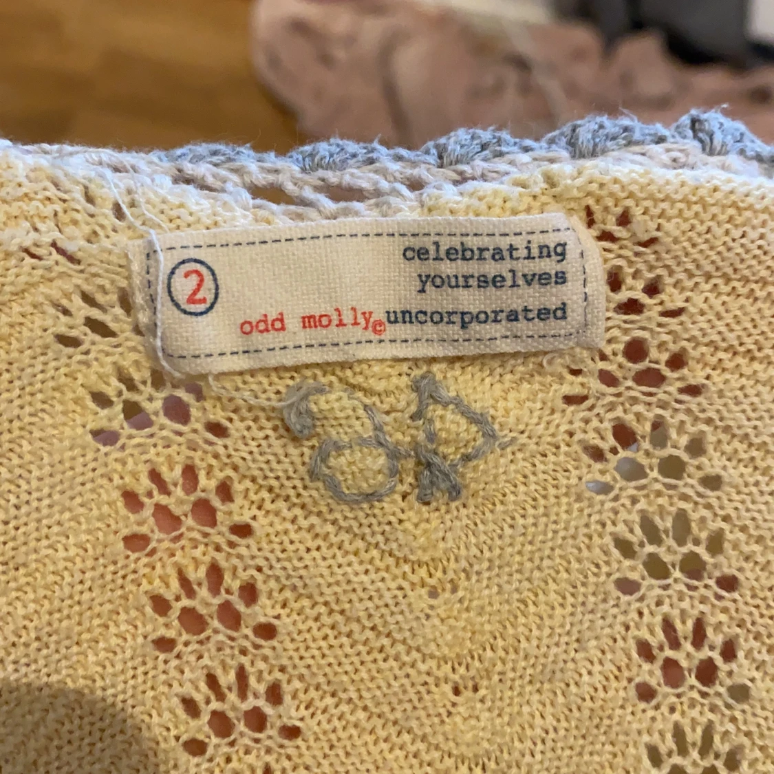 Söt blus/tröja från oddmolly - 91