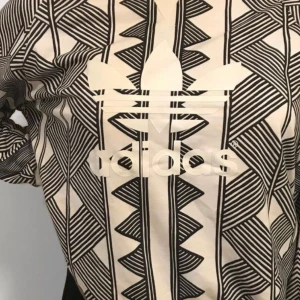 Adidaströja, ej använd  - Nypris 799:-