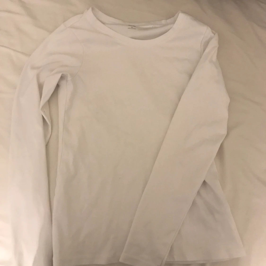 Vit långärmad