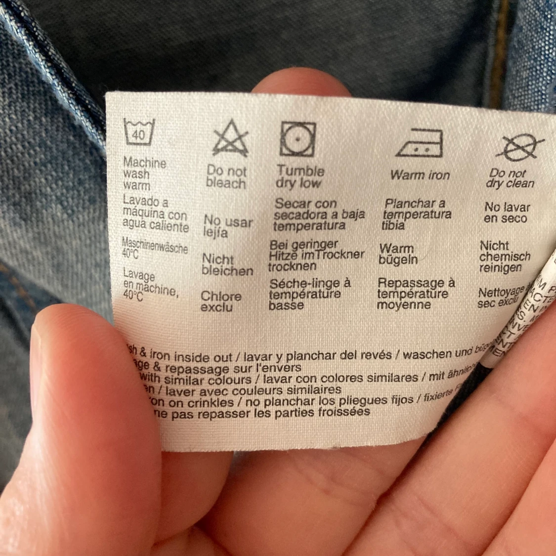 Figursydd jeansväst från Esprit - 90