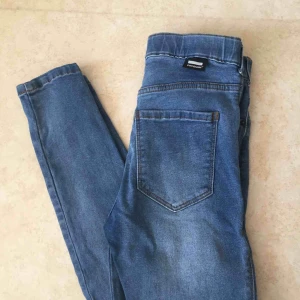  - Säljer för att den inte passar mig. Har använt fåtal gånger, nypris: 299kr. Frakt betalas av kund. 