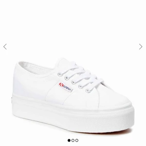  - Använt endast på studenten så gott som nya! 