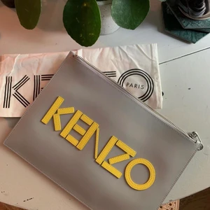 Kenzo Clutch/Bag - Aldrig använd. Nypris ca 2000 sek