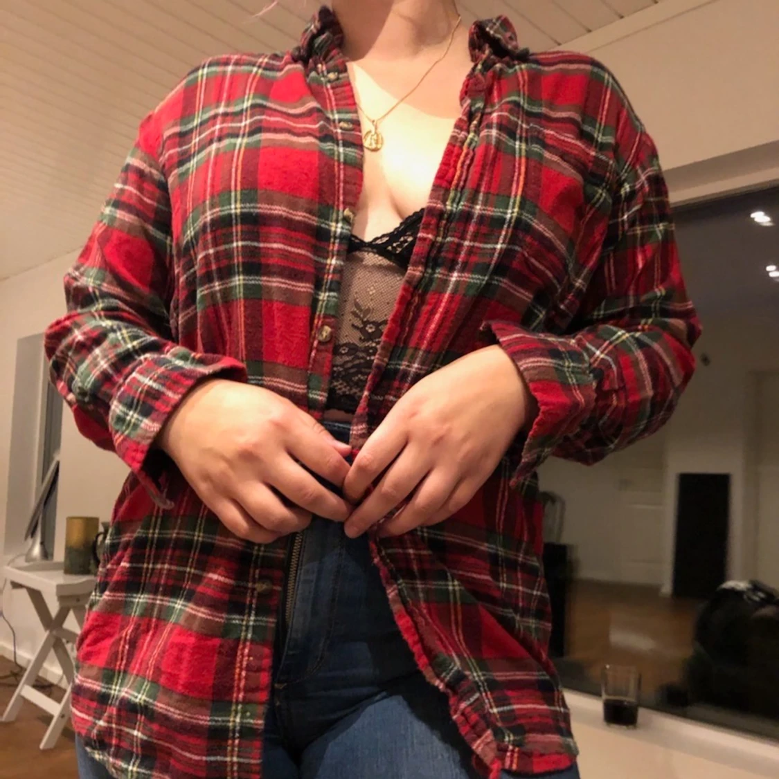 Oversized röd skjorta st S secondhand 