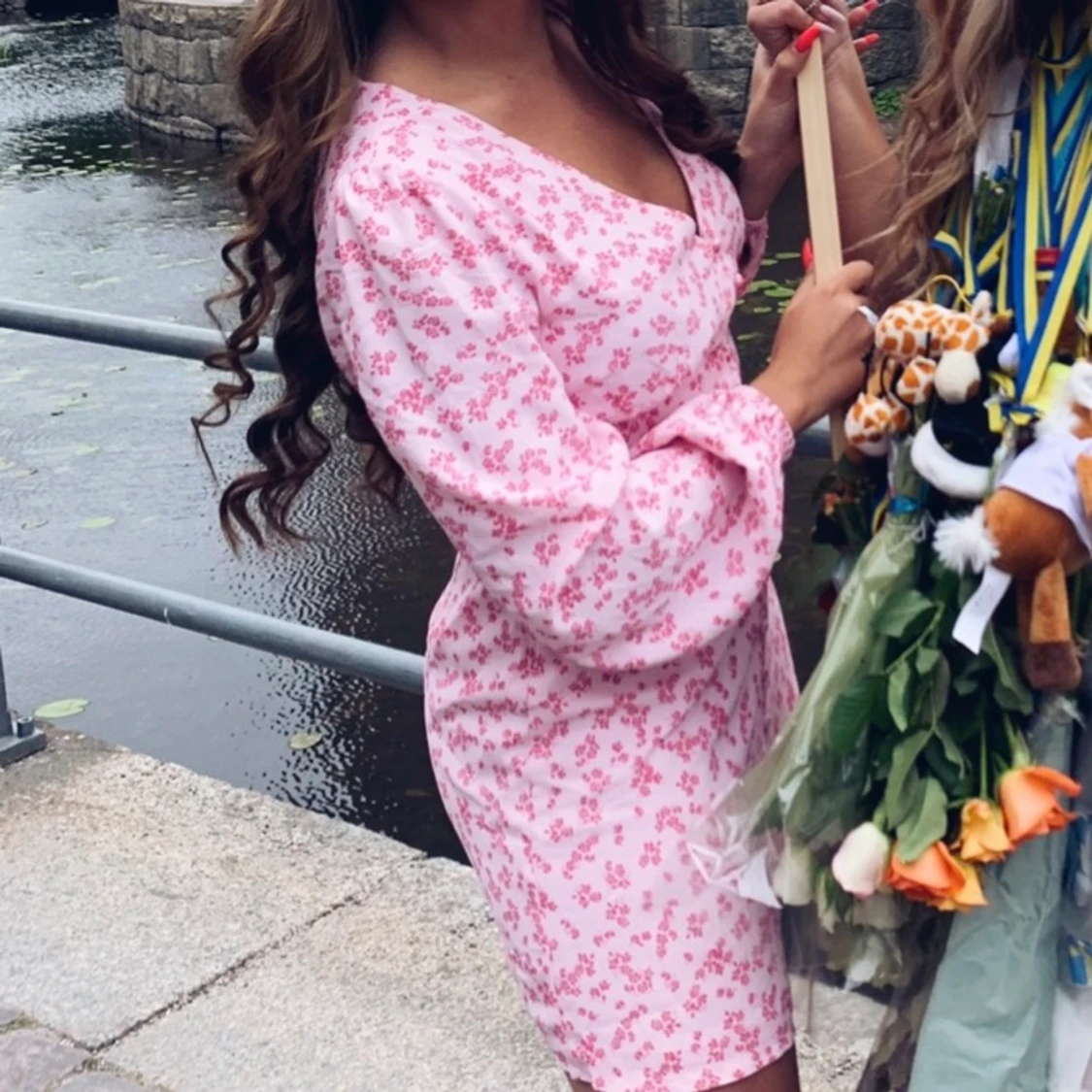 Rosa slutsåld klänning från Nelly - 90