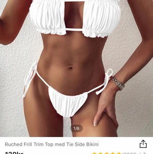 Bikini Shein  - bikini ifrån Shein råkade köpa med två st så säljer ena (endast öppnad trosskyddet är på osv) 🌟☘️