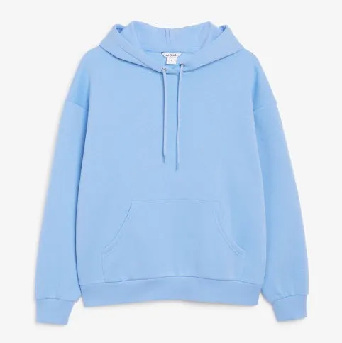 Jättefin blå hoodie ifrån monki, säljs då den inte används längre. Slutsåld på Monkis hemsida💓. Hoodies.