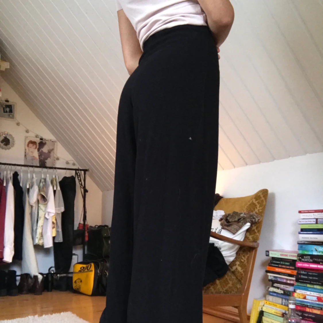 Svarta vida byxor - 90