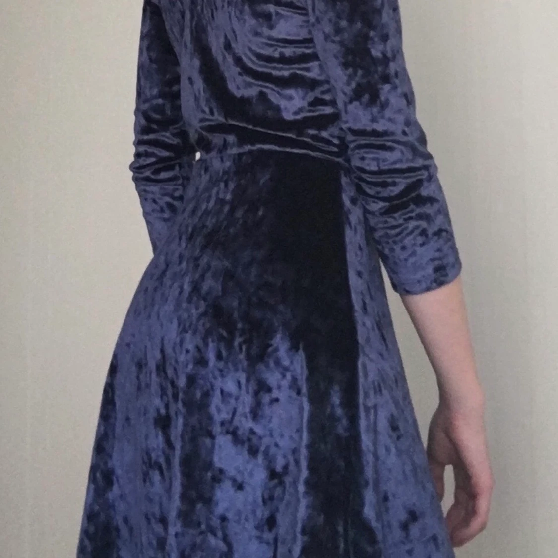 Marinblå sammetsklänning 💙 - 90