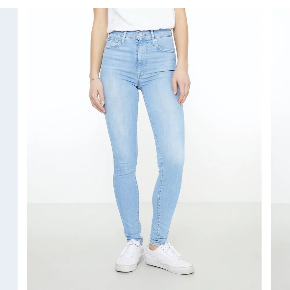 Säljer Levis jeans i modellen mile High. Jeans & Byxor.