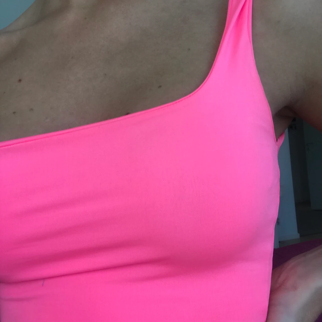 Neon rosa topp - 91