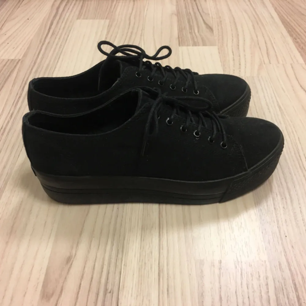 Very cute and unique shoes from Vagabond in good condition.  You can get the item in central Göteborg or It can get shipped.. Skor.