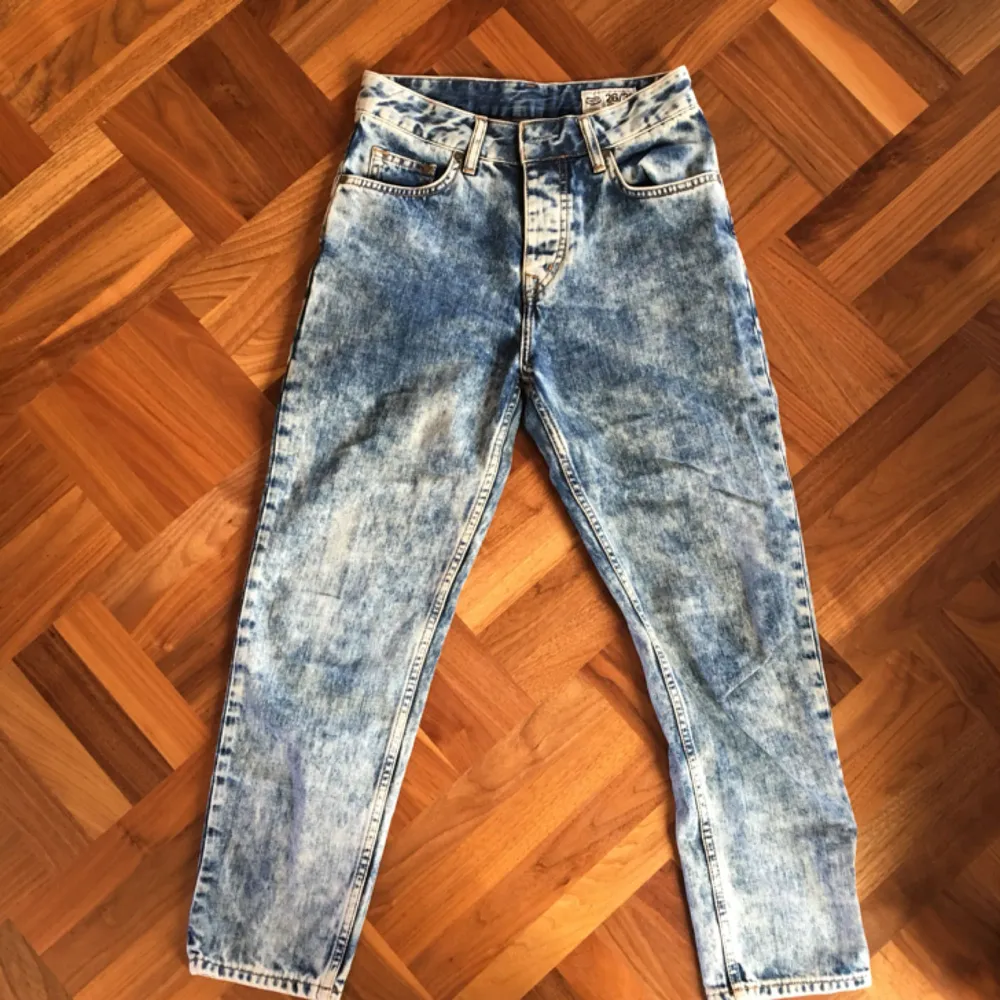 Balla stentvättade jeans från crocker!!! Hög midja. . Jeans & Byxor.