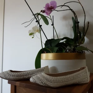  - Vit/silver ballerina