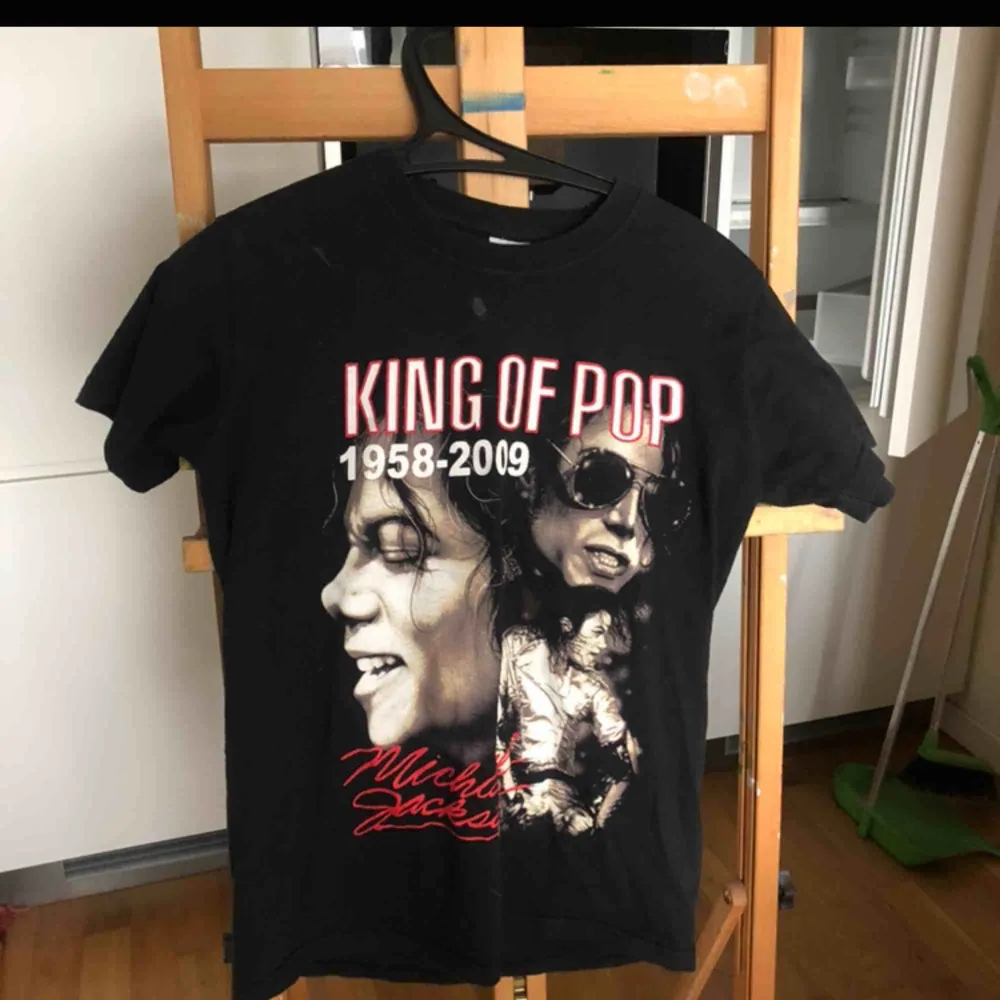Jättesnygg Michael Jackson tröja. T-shirts.
