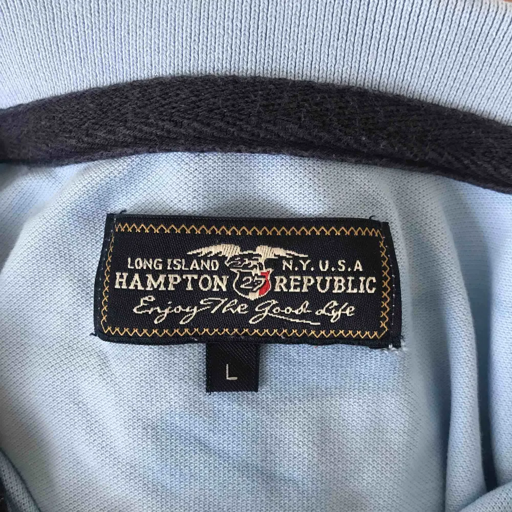 Avklippt skjorta från Hampton Republic. Asball då den passar alla från XS-L! . Skjortor.