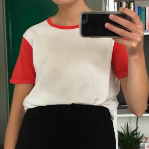  - T-shirt från Forever 21