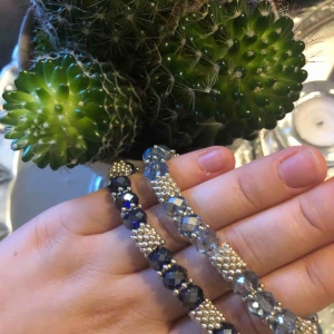  - 2st armband, aldrig använda!! 20:- ink frakt.