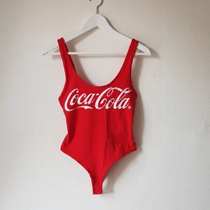  - Fin body från Bik Bok❣ Aldrig använd endast testad, frakten ingår i priset!