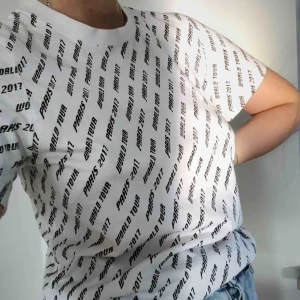  - T-shirt från & other stories. Bra skick!! 