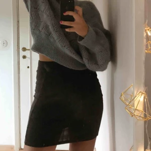  - Mörkgrå mjuk tygkjol 