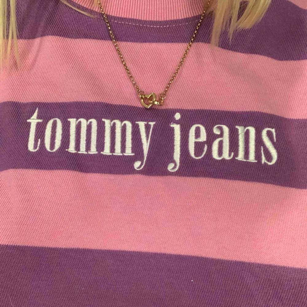 Tisha från Tommy, aldrig använd 🕺🏼 . T-shirts.