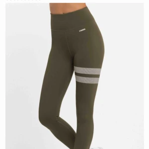  - Stronger tights. Bra skick, använda 2 gånger. Köpta för 699kr. Köparen står för frakt. 