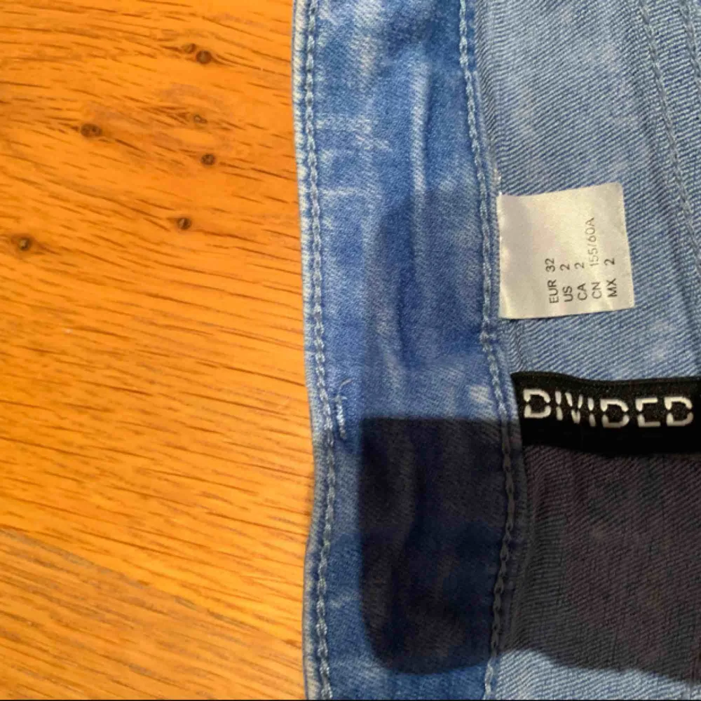 Shorts som säljs för att dem blivit för små 💗 kan mötas i Stockholm eller frakta . Shorts.