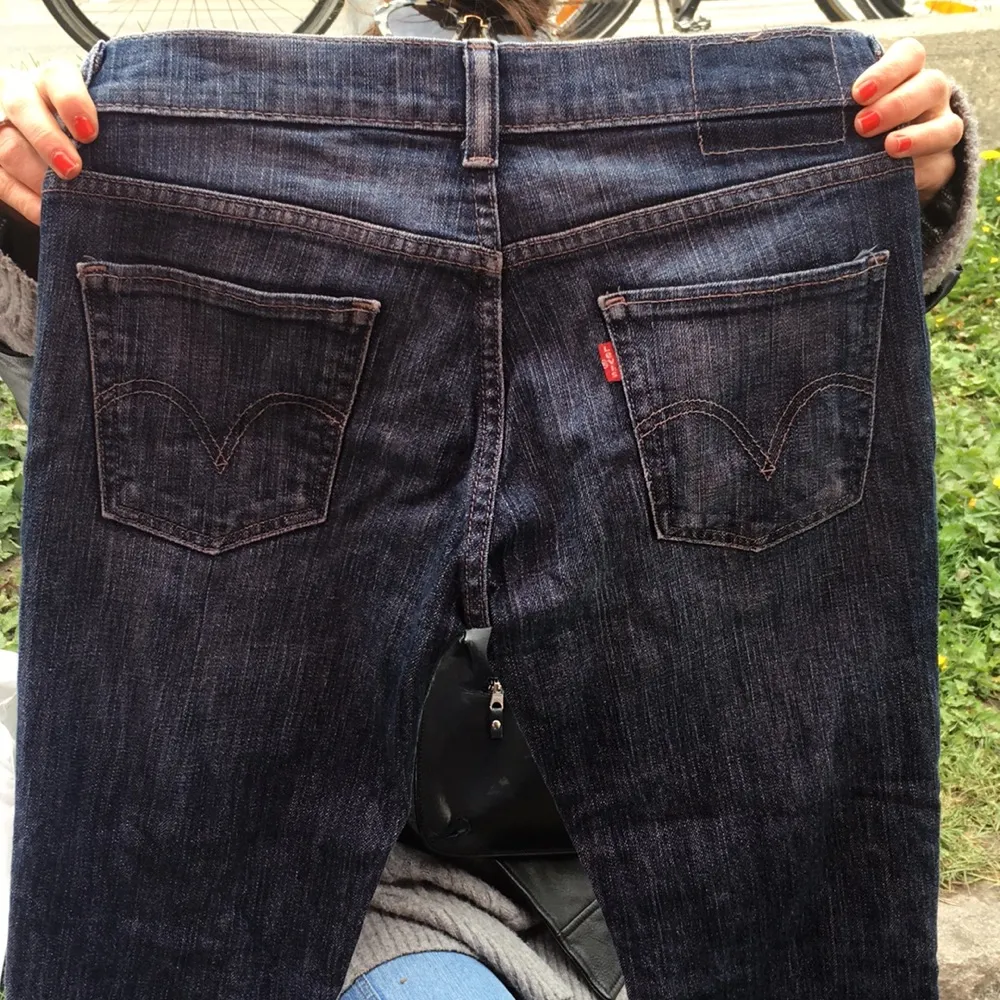 Levis jeans i modell 511  Köparen betalt ev frakt . Jeans & Byxor.