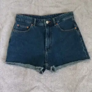 Brand new denim high waisted booty shorts. A little big for me 