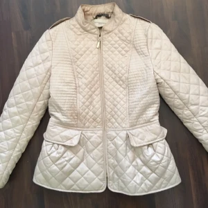  - Burberry jacka i fint skick 