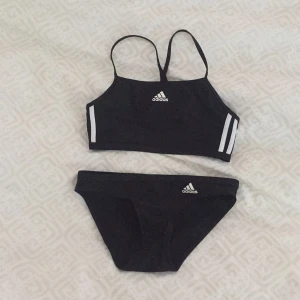  - Aldrig använd! Passar en S/M  (Finns att hämta i Sthlm) 