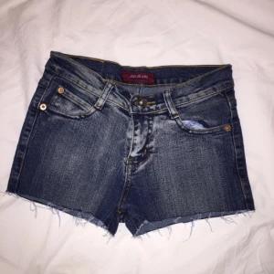  - Jeans shorts från märket Jag Jeans, aldrig använda. Frakt inräknat i priset.