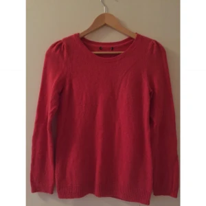  - Mjuk tröja med puffärm från hm mörkorange/ljusröd