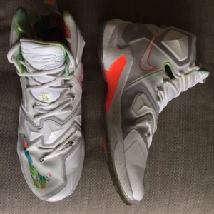  - Nike lebron 13. Endast använda en gång