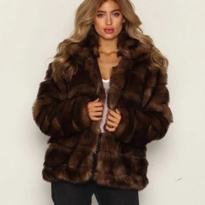 Pälsjacka - Pälsjacka från Nelly aldrig använd 