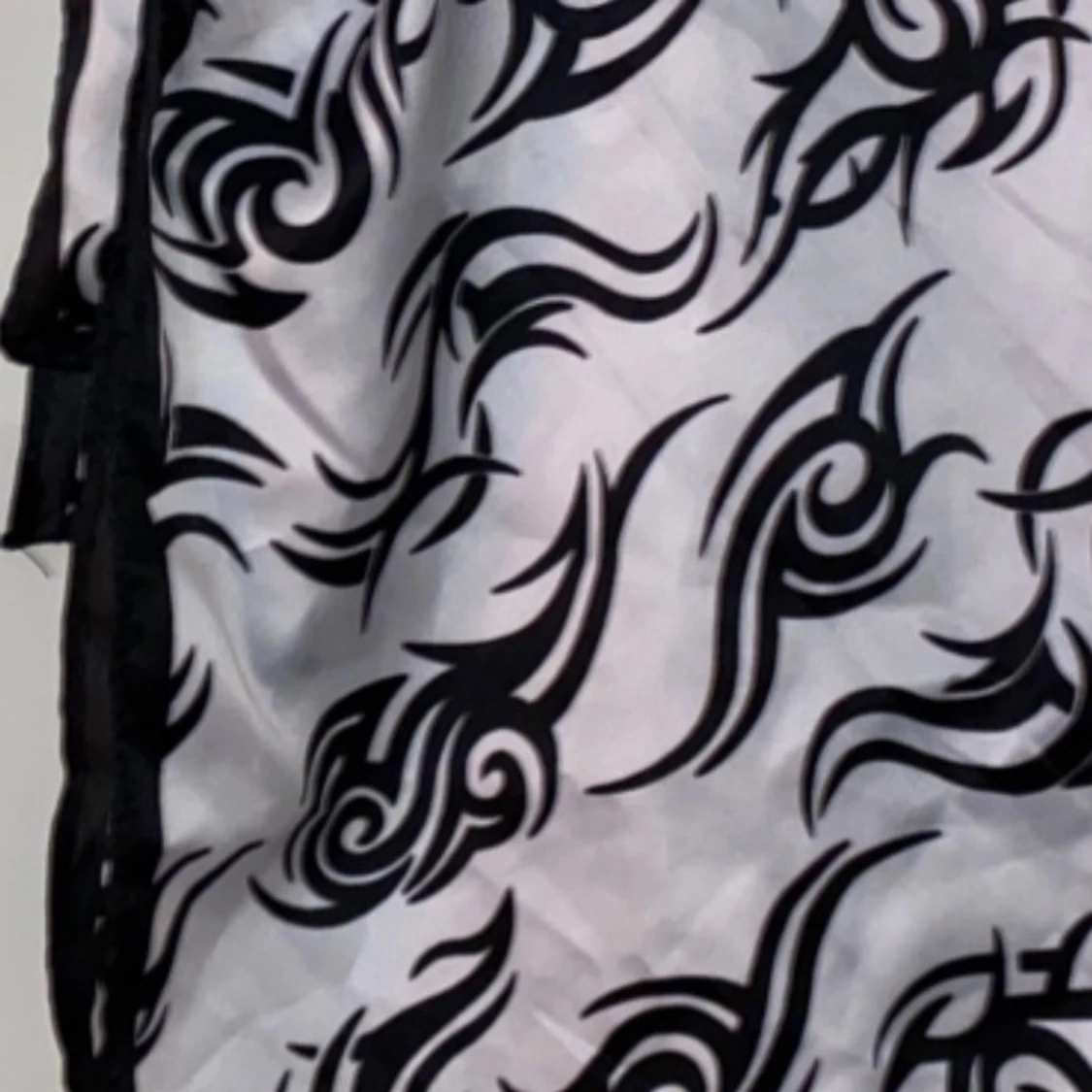 sjal med tribal mönster - 90