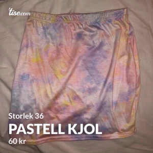 Pastell kjol  - Fin och ny men lite för liten för mig som brukar ha storlek 38. Inte genomskinlig och sitter på bra. Den är i storlek 36 och är som en vanlig storlek S