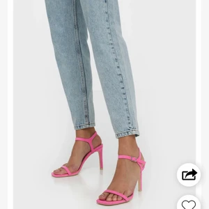 Snyggaste rosa klackarna  - Rosa klackar från Nelly, använda 1 gång