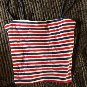 Linne från gina - Rutigt linne från gina, säljer en likadan fast i svart 