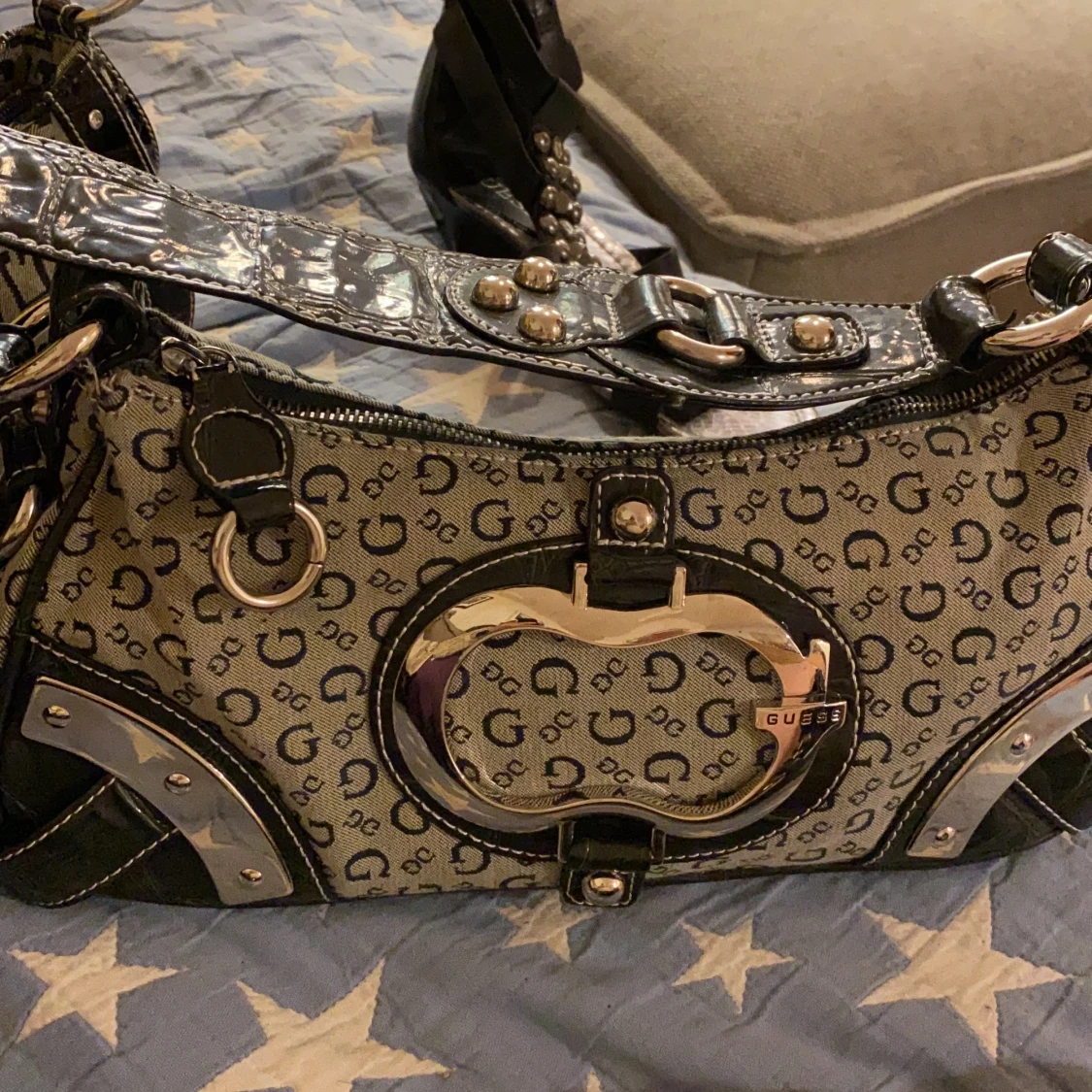 Guess handväska köpt i Guess affär i USA