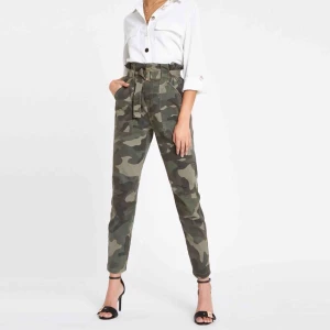  - River Island camp byxor storlek 8/36 använt 2 gånger