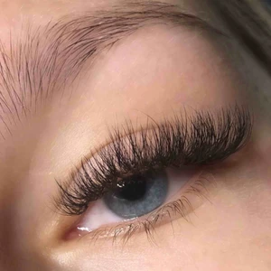  - Fransförlängning i Gävle. Gör singel/mix/volym Skriv för mer info 🦋