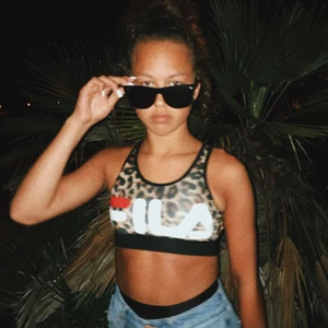  - Sporttop från fila. Säljer pga börjar bli för liten. Tar swish och frakten bjuder jag på.