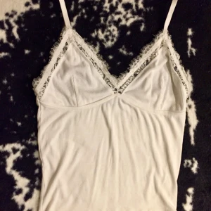  - Fint linne från Bikbok, använt någon enstaka gång. Frakt tillkommer. 